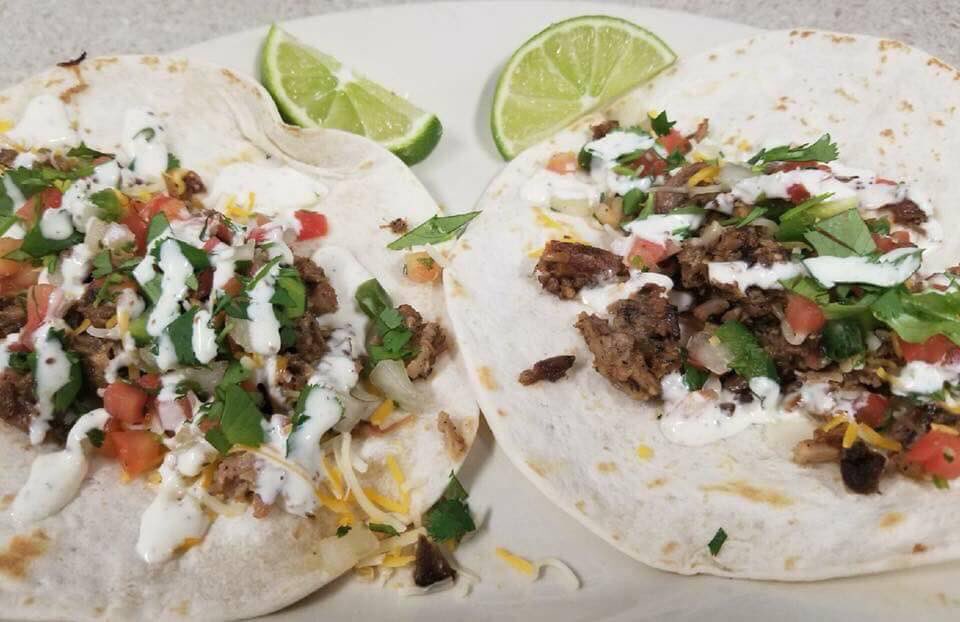 BackporchT's tweet photo. Thirsty Thursday! We have our House Smoked Rib Platter, Rib Tacos, and $1.99 Margaritas all day! #BackporchDrafthouse #ThirstyThursday #margarita #txbbq #ribs #streettacos https://t.co/t7JzTHvp3z