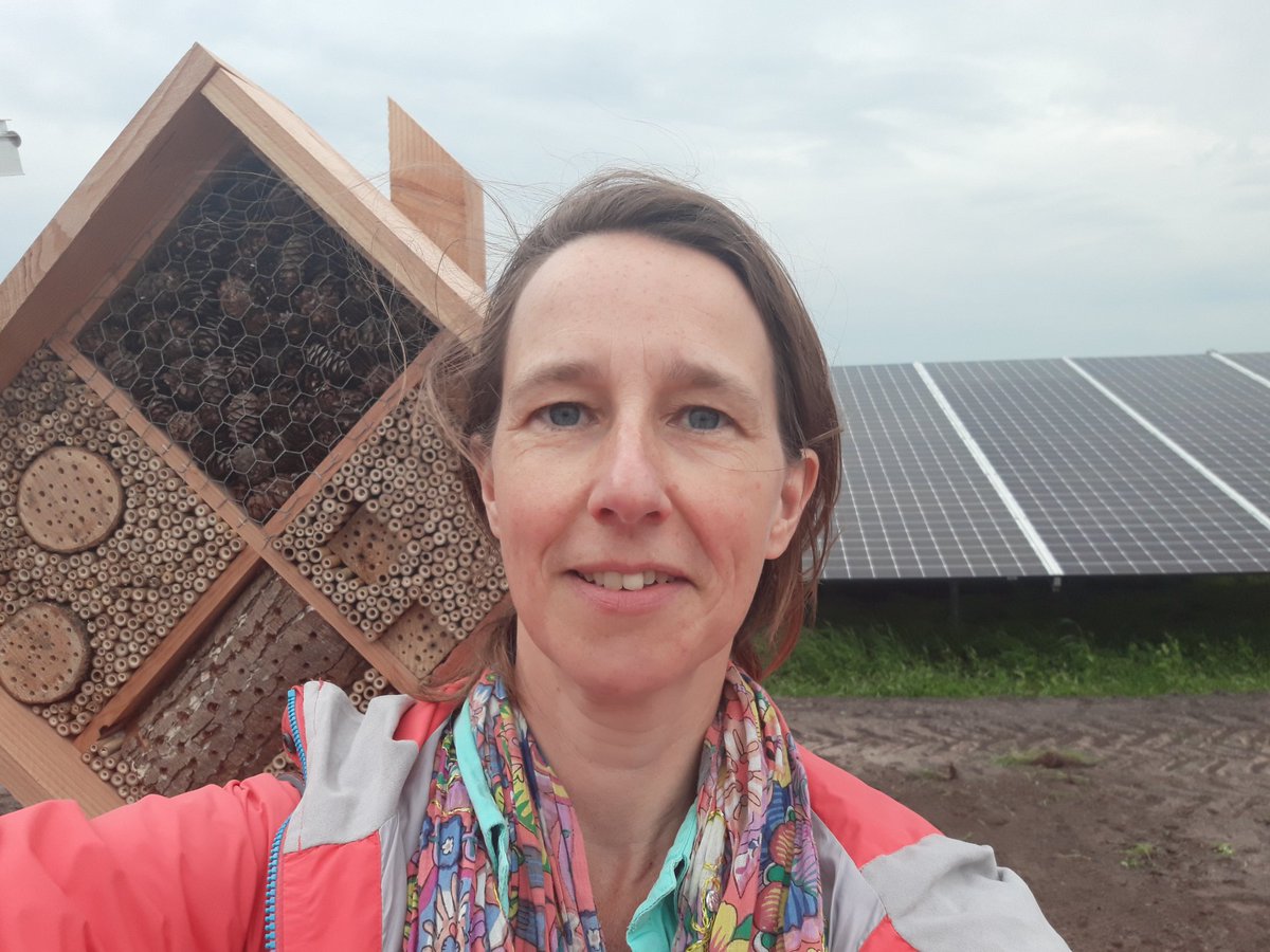 SonjaEijk's tweet photo. Mijn favoriete project Groene Weuste in Wierden. Met een bijenhotel van ASN als extra stimulans voor de biodiversiteit.
Openings feestje. Gefeliciteerd Stichting Duurzame Energie Wierden Enter. https://t.co/z7wYd1w7FR