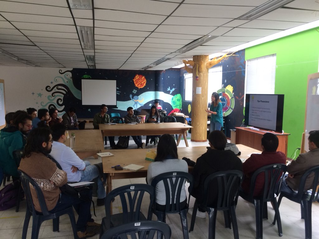 kmi_gon's tweet photo. Hoy desde @narinoinnova y dentro derl marco del #ColaborarIS hablamos de #FinanzasParaEmprendedoresSociales @ecolaboranarino @GekkoLabco @gobnarino https://t.co/3yP8gRYXzC
