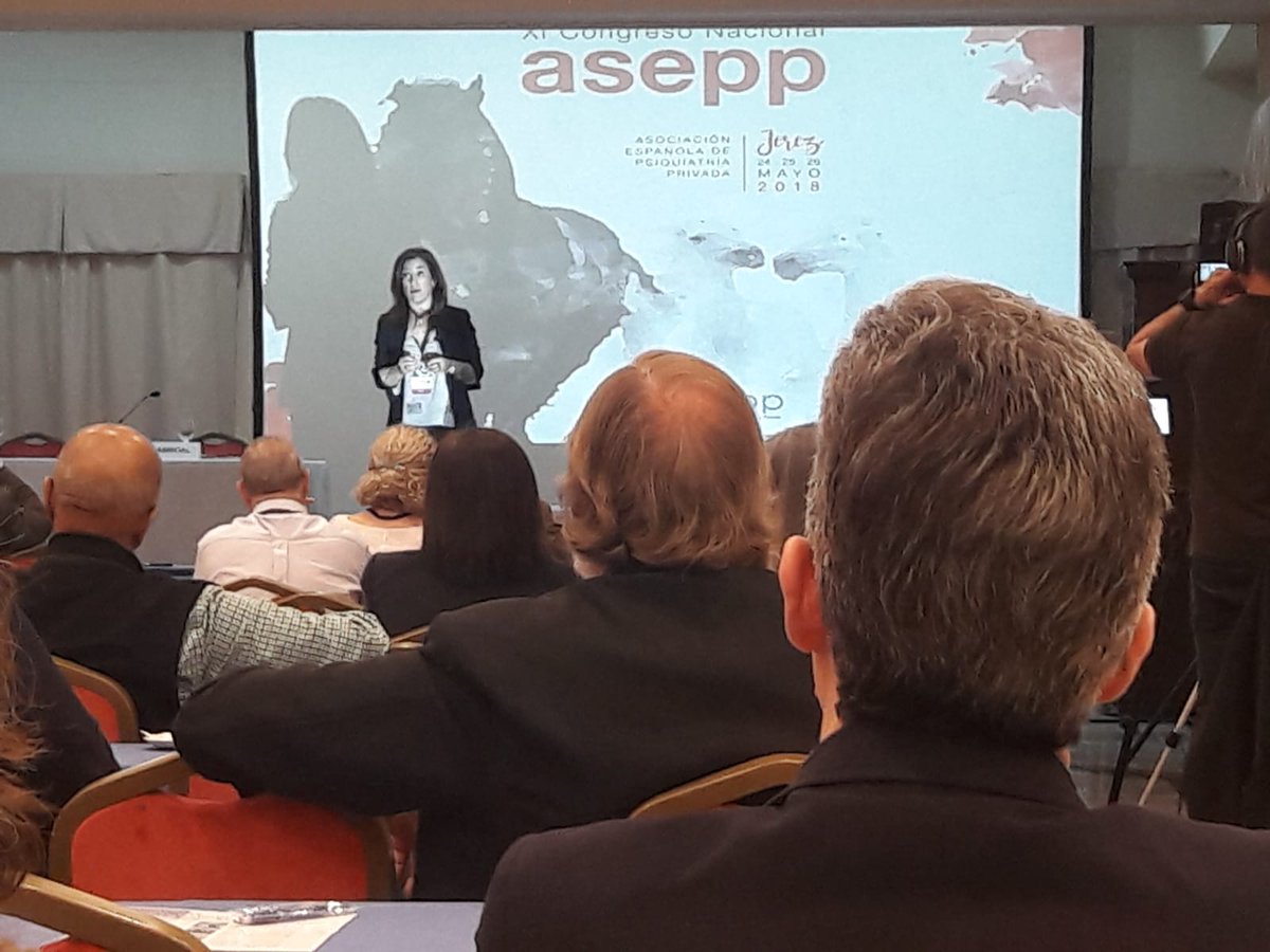 NMCerebral's tweet photo. Interesante sesión taller con la periodista Ana Samboal sobre medios de comunicación y psiquiatría en el congreso #ASEPP2018 @asepp_psiq y antes RECETA MÉDICA PRIVADA ELECTRÓNICA. ¿EN QUE CAMBIARÁ LA PRÁCTICA CLÍNICA? por Manuel Masegoza https://t.co/vDp9z2b9VU
