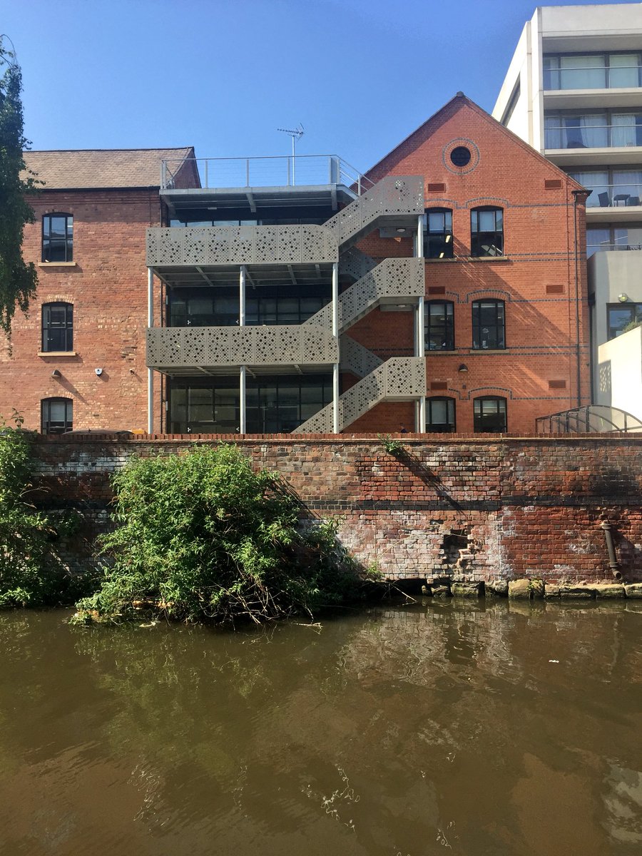 Grindrod's tweet photo. Nottingham looking pretty special in the sun. https://t.co/4ttrAIltwd