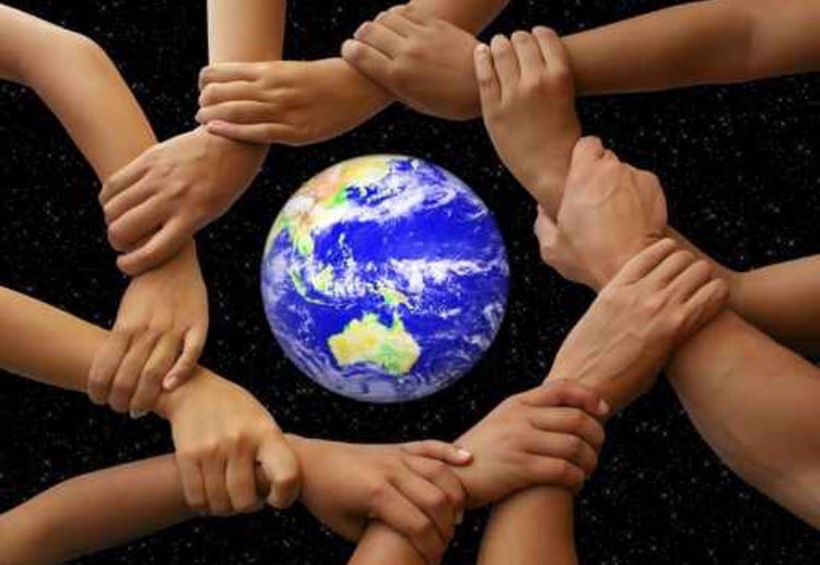 RedKatLife's tweet photo. #Crypto Community 🌎

WE ARE STRONGER TOGETHER 

Ultimately we are all on the same team in this financial revolution! 
#ThursdayThoughts 🙌🏾🙌🏼🙌🏿🙌🏻 https://t.co/oFpZJ1wDMD