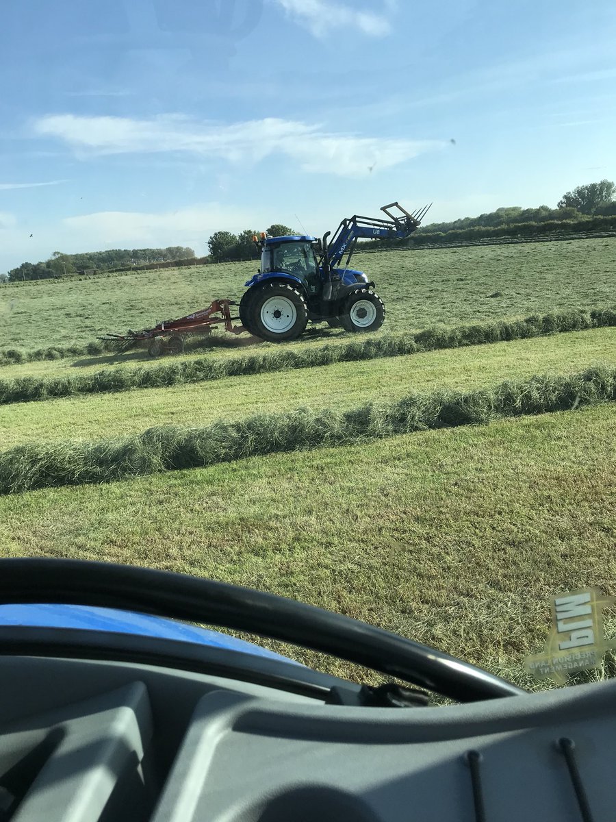 DFoster724's tweet photo. First 8 acres of #haylage being baled tonight before the rain #grass18 https://t.co/ftclbH57MB