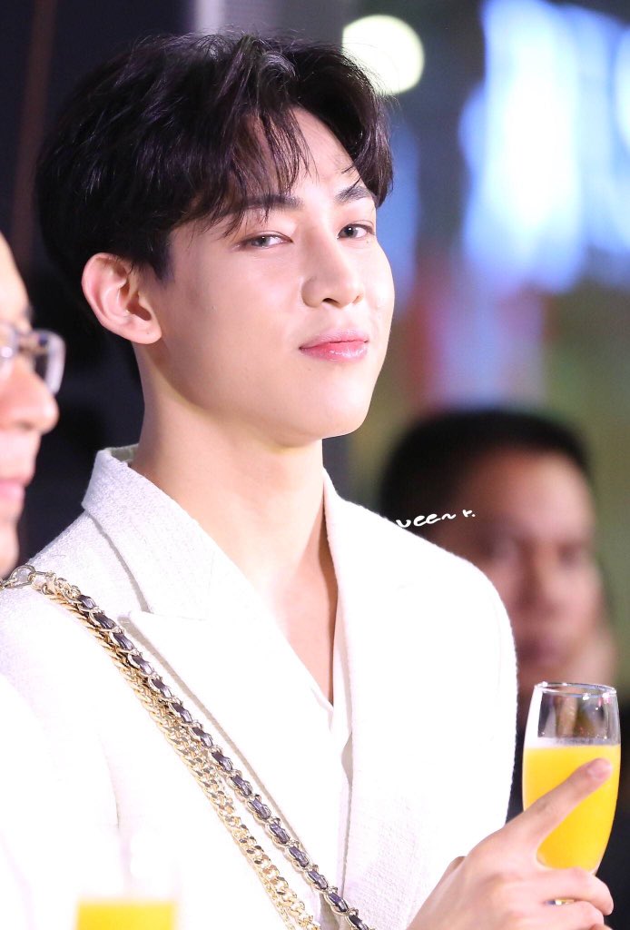 got7fanupdates's tweet photo. 180523 #Got7 #BamBam #Ahgase #comeback #EyesOnBamBam #EyesOnGOT7 #TeamGOT7 #iGOT7 #GOT7comeback #GOT7Look #GOT7WorldTour2018 #GOT7STUDIO #JB #Mark #Jackson #Jinyoung #Youngjae #Yugyeom #fansign #GET #GQThailand #HAPPYBAMBAMDAY #JYPnation #JYPTHAILAND #kpop https://t.co/6uTgR7ztdg
