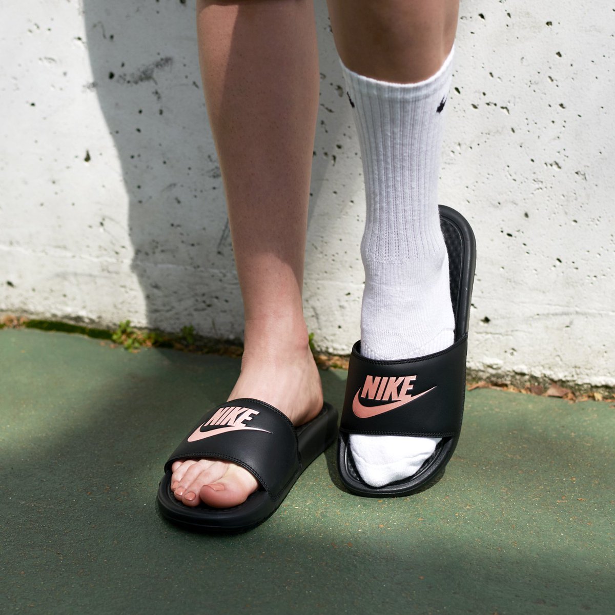 nike slides and socks