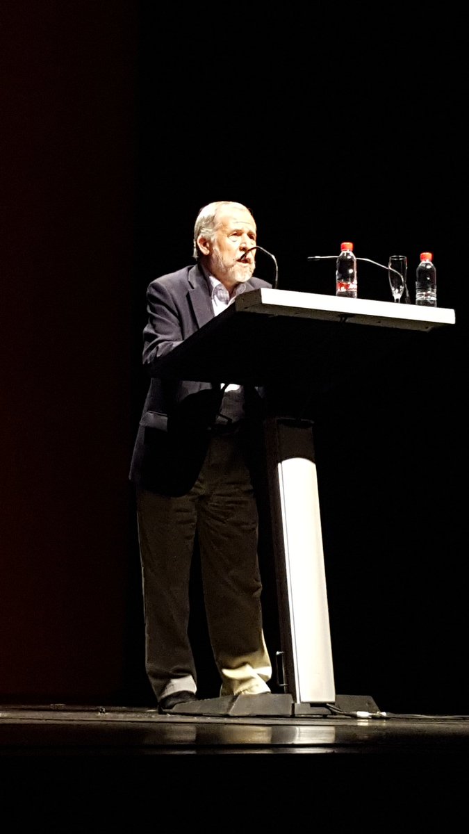 erasmushumanlab's tweet photo. Solo se aprende aquello que se ama: conferencia de Don Francisco Mora para #humanlabs @erasmushumanlab @MihaelaPetre11 @aaliciaetw @corcega @ErasmusPlusInd @sepiegob @humanpola https://t.co/jlV7JPJTZz