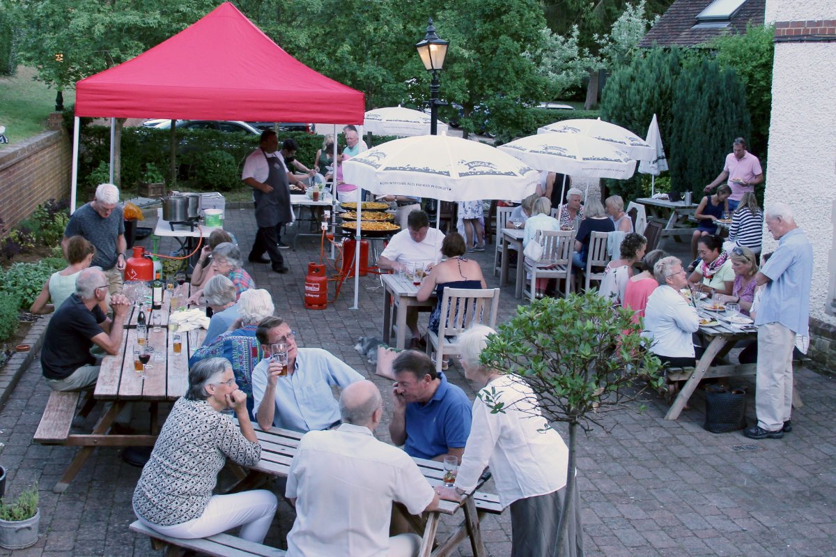 Don't miss our special Paella night next Friday, 1st June, starting at 6pm. Cooked and served in the garden by our guest Chef <a href="/ManwithapanNet/">Mark Evans</a>     £19.50 for adults and £8.50 children, and includes food and a drink. Contact us for more details on email@thecyderhouseinn.co.uk