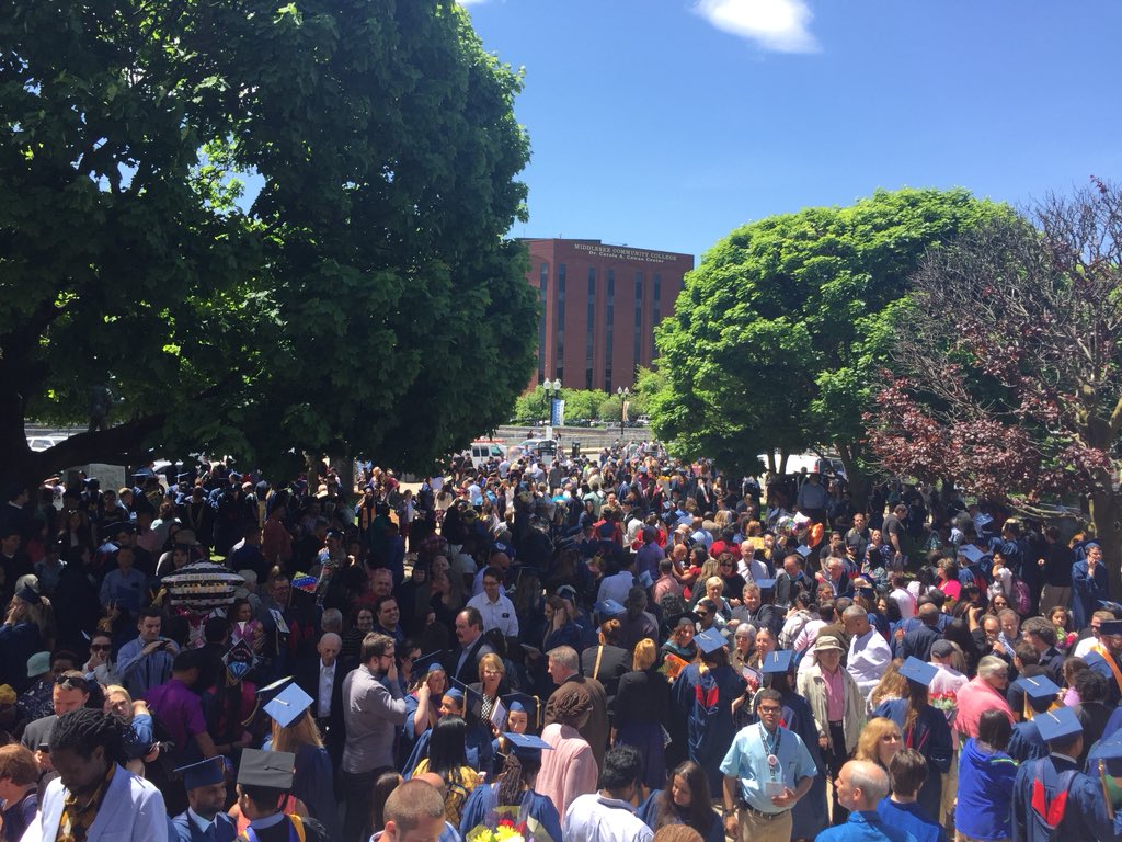 patrickecook's tweet image. #MCCGrad #MyMCC @middlesex_cc @MiddlesexAlumni #Bedford #Lowell