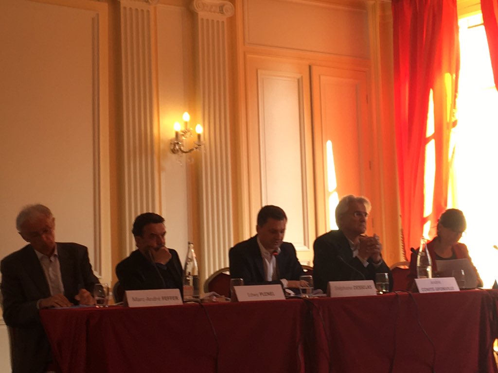 JulietteEsken's tweet photo. #moralepolitique La politique doit-elle être morale ? En direct de la conférence @AthenoraEU avec des intervenants de qualité ! @edwyplenel @TI_France #AndreComteSponville https://t.co/YvjtXTaAoi