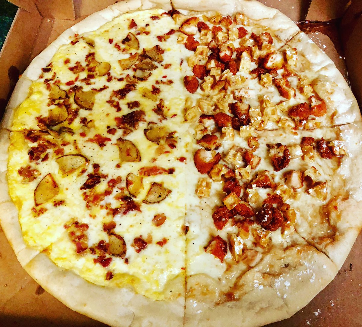 spinellispizza7's tweet image. Walk of Shame &amp;amp; Chicken and Waffles 🍕🧀🍳🥓🍗 #spinellis #breakfastpizza #anytimepizza