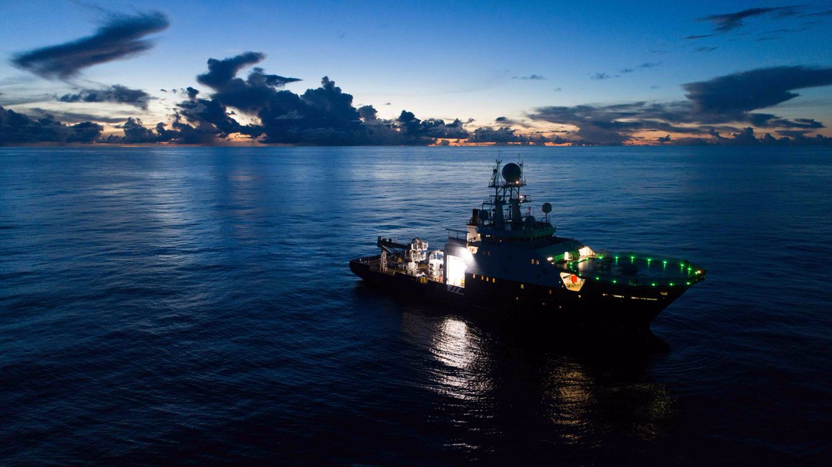 AllenPhil_'s tweet photo. .@PaulGAllen’s #RVPetrel has explored more than a dozen WWII wrecks this past year. See what they're planning on doing in the future, when they'll deploy #DeepArgo to discover how the ocean is reacting to #ClimateChange: https://t.co/UdCdODPtaJ https://t.co/Hq3XhEAJ7y