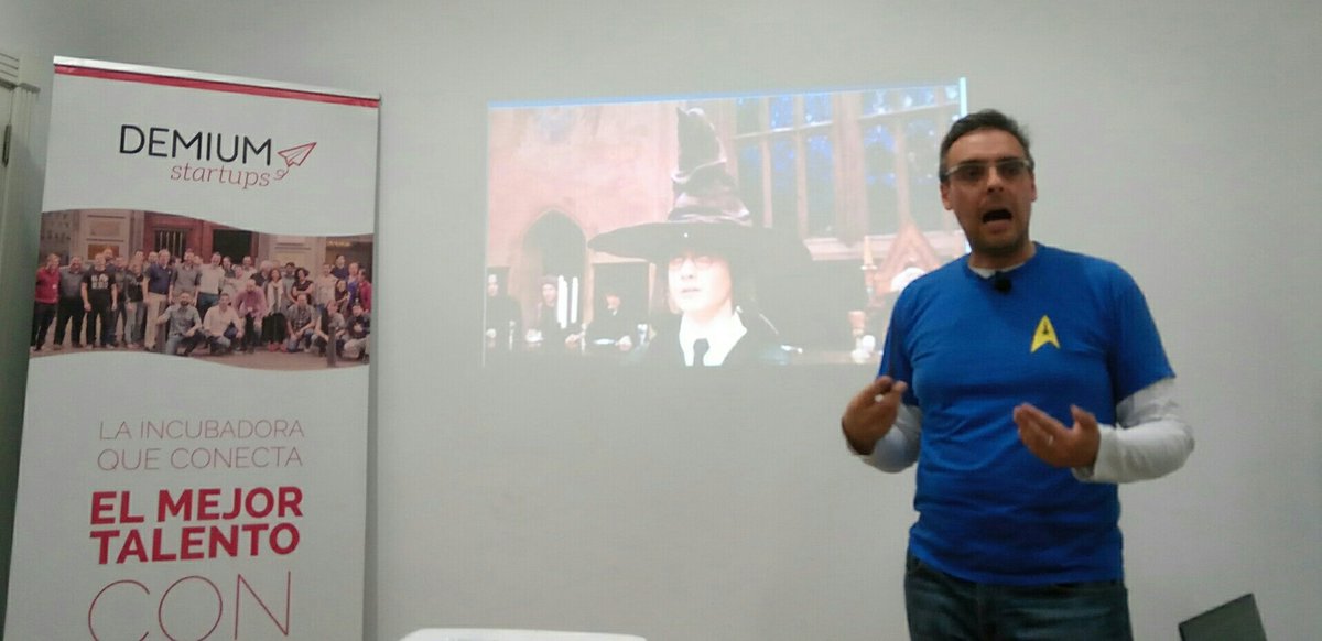 _wpvalencia's tweet photo. Después de tener claro lo que hacemos, debemos seleccionar el lenguaje adecuado para transmitirlo: cualquiera de nuestros usuarios debe ser capaz de entender qué datos te quedas y cómo los utilizas. - @AbogadoAmigo
#RGPD #WPRGPD https://t.co/GnGA8SYV8N
