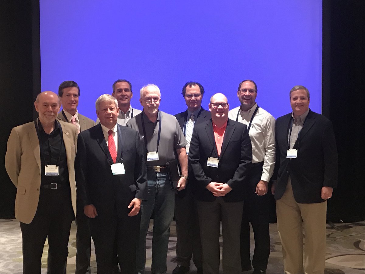 Designproins's tweet image. Members of The Jefferson Society attending Schinnerer Invited Attorneys.  Eric Pempus from DesignPro Insurance #architect #Attorneys