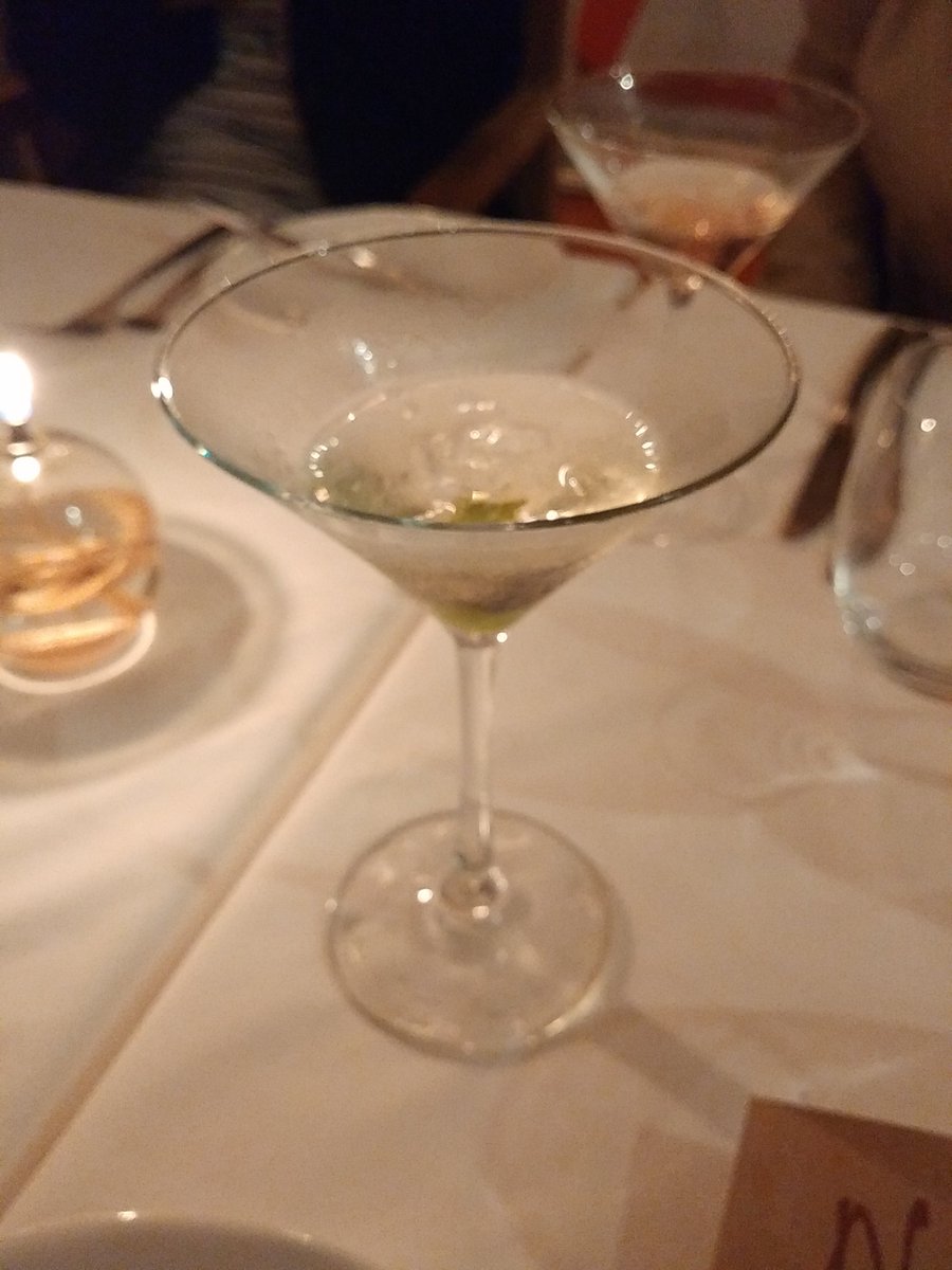 Muskatinis at the #MuskadelSAAwards. 1/3 Gin and 2/3 white/red #muskadel on crushed ice. Underappreciated in winter! <a href="/yolandidewetpr/">Yolandi de Wet</a>