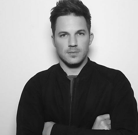 actuallyshowgrl's tweet image. Que homão! #Timeless #TimelessSeason3 #RenewTimeless
