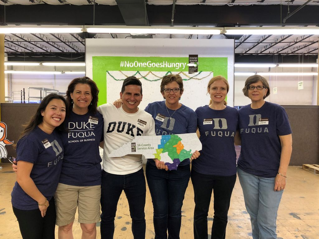 fordlibraryweb's tweet photo. Library staff volunteer at @FoodBankCENC and @DiaperBankNC during @DukeFuqua Week of Service. #fuquaserves #teamfuqua https://t.co/hNar1jWd4x