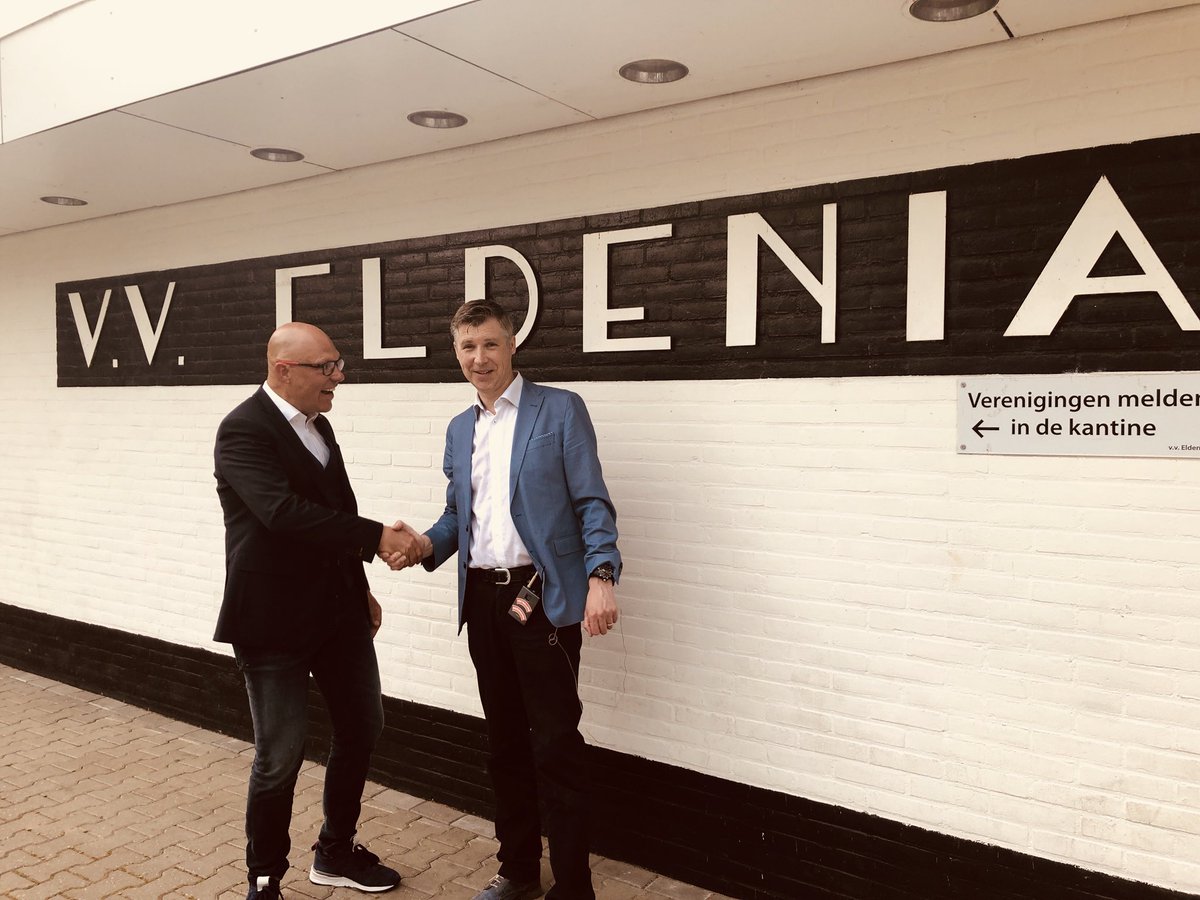 Vanavond mogen <a href="/bennoschildkamp/">benno schildkamp</a>  en @gertjakobs64 spreken bij <a href="/V_V_Eldenia/">V.V. Eldenia</a> #sponsoravond een prachtige combinatie #voetballendondernemen ⚽️ en #zondermeesterknechtgeensucces 🚴🏻‍♂️