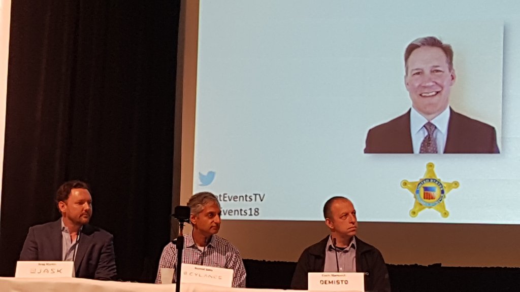 InversorLATAM's tweet image. In #netevents18 en #SFCO discuss: "Can al solve the Internet Cybersecurity Epidemic? @demistoinc  @cylanceinc  #JASK @fariasmari