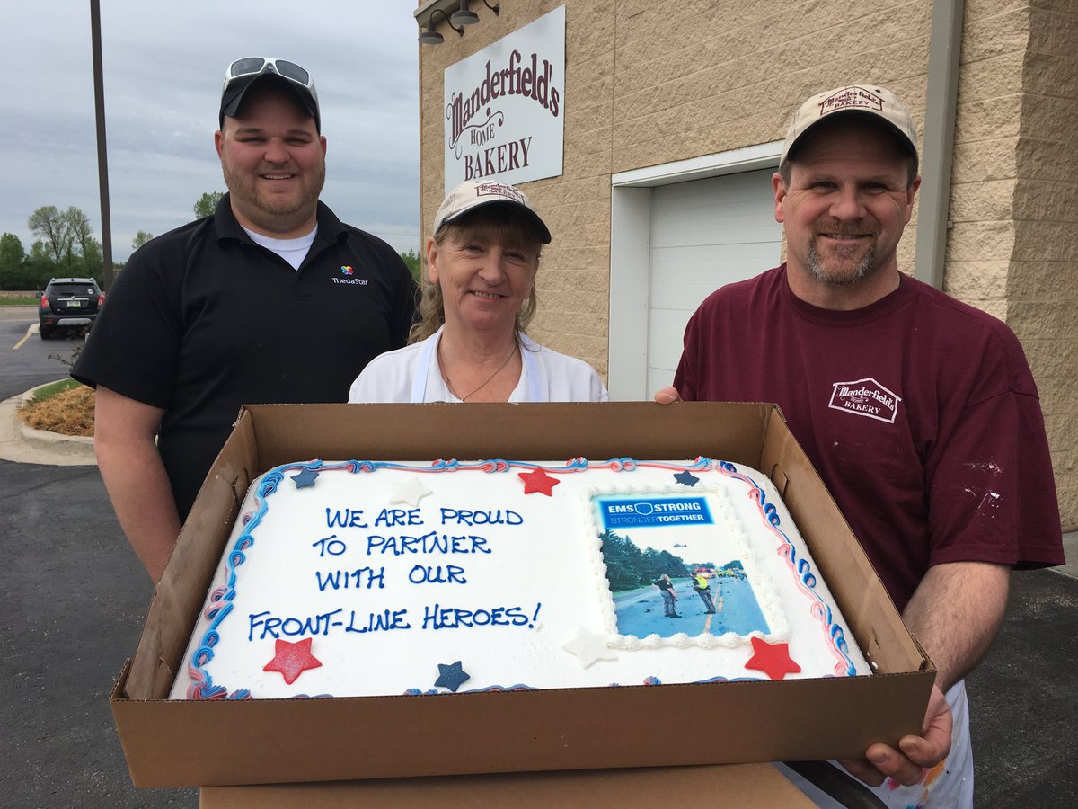 thedacare's tweet photo. ThedaStar flight crew recently picked up cakes from @ManderfieldsHB to deliver to local EMS organization, thanking them during #EMS week. https://t.co/5OTp9AY4Cm