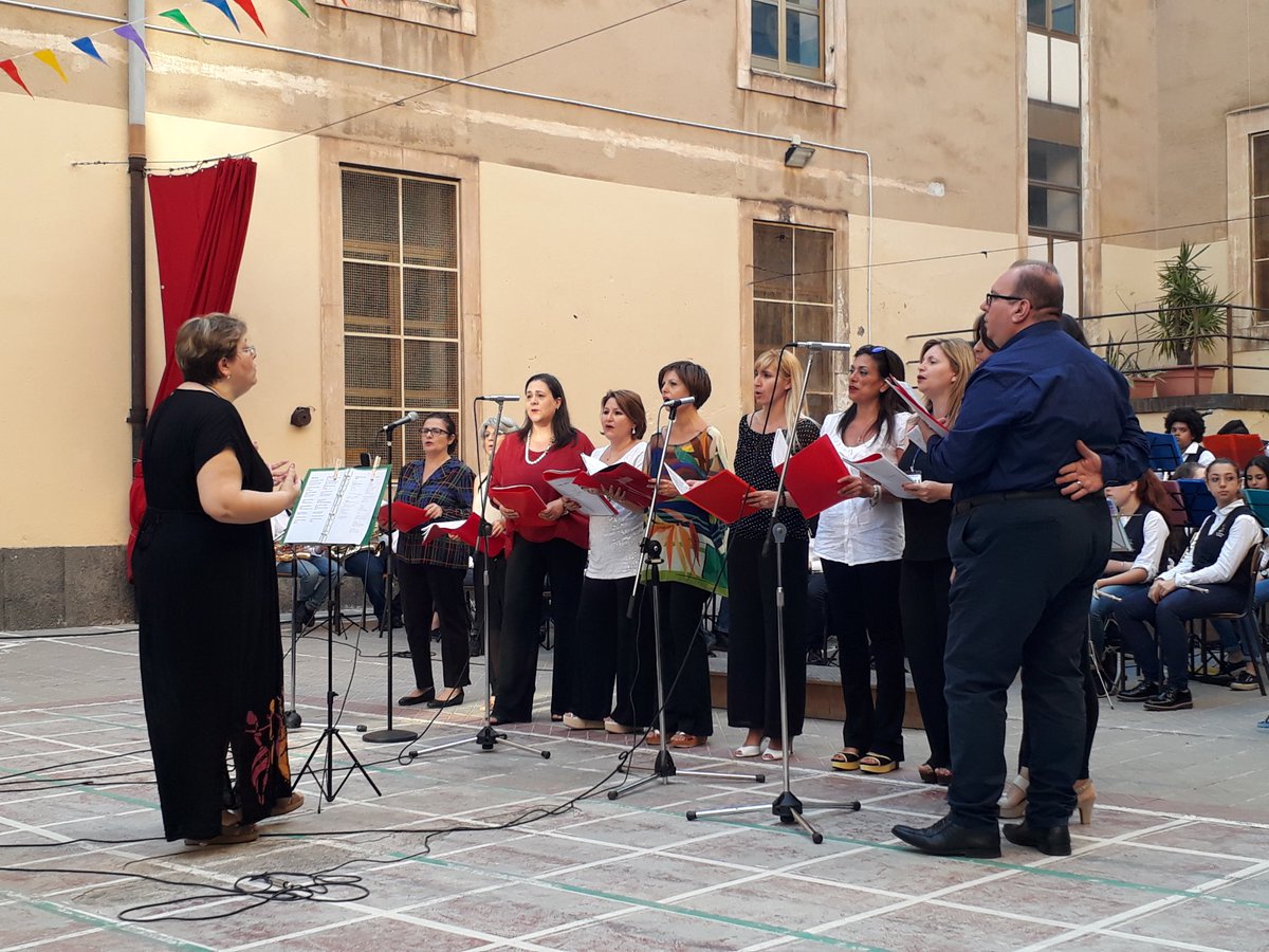 PiltonBluecoat's tweet photo. The last day of our last project meeting has ended in Catania with a musical show from the pupils, parents, teachers and award winning orchestra of @IC_XXSETTEMBRE Well done everyone! #GettingThereOnYourOwn https://t.co/Yr5OR0BGZw
