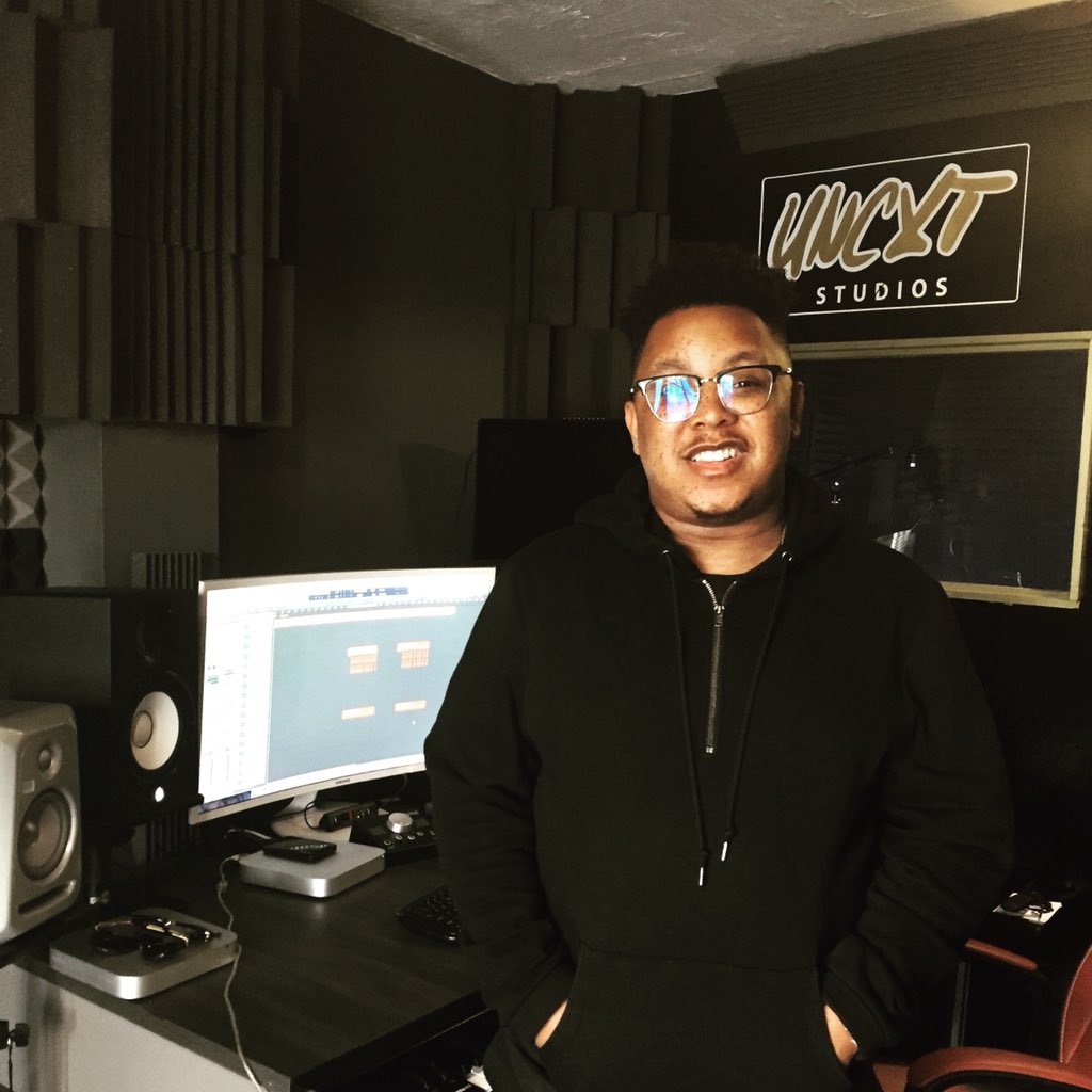 UncxtStudios's tweet photo. Big up the g @MangaStHilare for passing through to uncxt🏆
Got something real special recorded today 👀🎧 https://t.co/f0vzv2SDB0