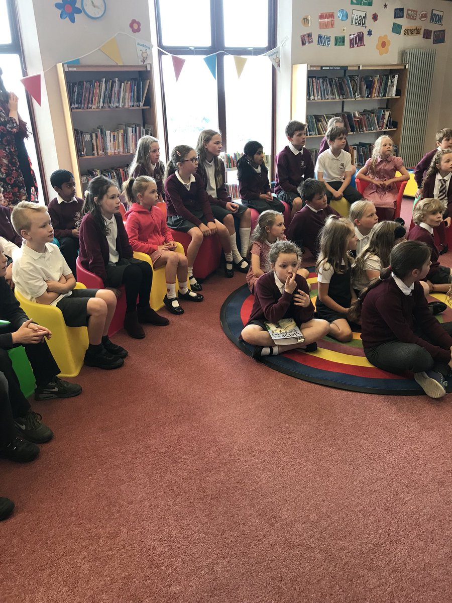 MrsMcDavidVPS's tweet photo. The Booksworms took a trip to @LibFalkirk  today. Thanks to Evelyn and the other ladies who helped us investigate the library https://t.co/arnu4BeLuv