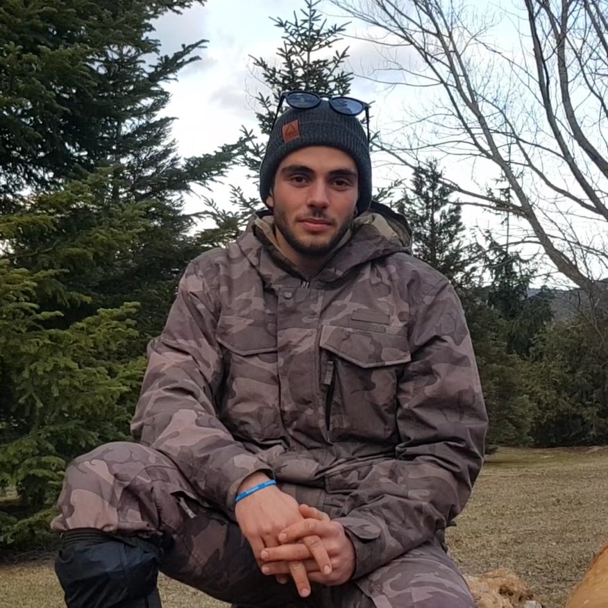 Os presentamos a Aleix López, rider de Slopestyle y Big air de <a href="/helpsnowboards/">helpsnowboards</a> . Entre sus triunfos, cuenta con un primer puesto en Copa de Europa.
-
We introduce you Aleix Lopez, <a href="/helpsnowboards/">helpsnowboards</a> rider. One of his best results is a first place in a Europe Cup!
-
#snowboarding