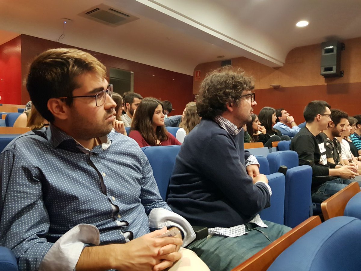 Hoy hemos presentado el proyecto de Innovación Educativa: 
"Visión Holística de la gestión del tráfico aéreo basada en retos. #PIEs1718 Proyecto de #InnovaciónEducativa en #AprendizajeBasadoenRetos #SomosUPM  @IEducativa_UPM <a href="/La_UPM/">Universidad Politécnica de Madrid</a> <a href="/aeroespacialUPM/">ETSIAE - UPM</a> #nosoloingenieria