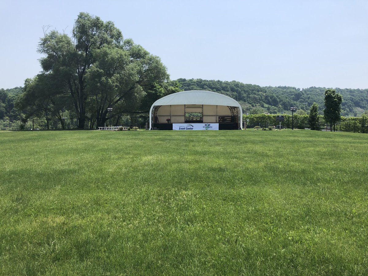 JBaker_WTOV's tweet photo. Weather like this puts you in the mood for a concert, doesn’t it? The Weirton summer concert series kicks off this Friday! @WTOV9 https://t.co/qVtJ7131Cf