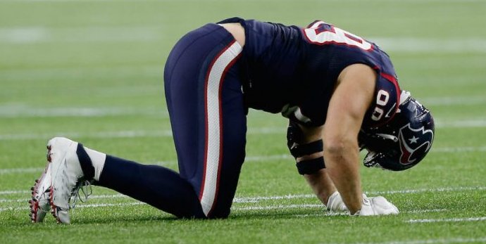 NFL To Also Fine Players Who Are Kneeling To Catch Bearings After Brain Injury
thewhiskeyjournal.com/nfl-to-fine-pl…