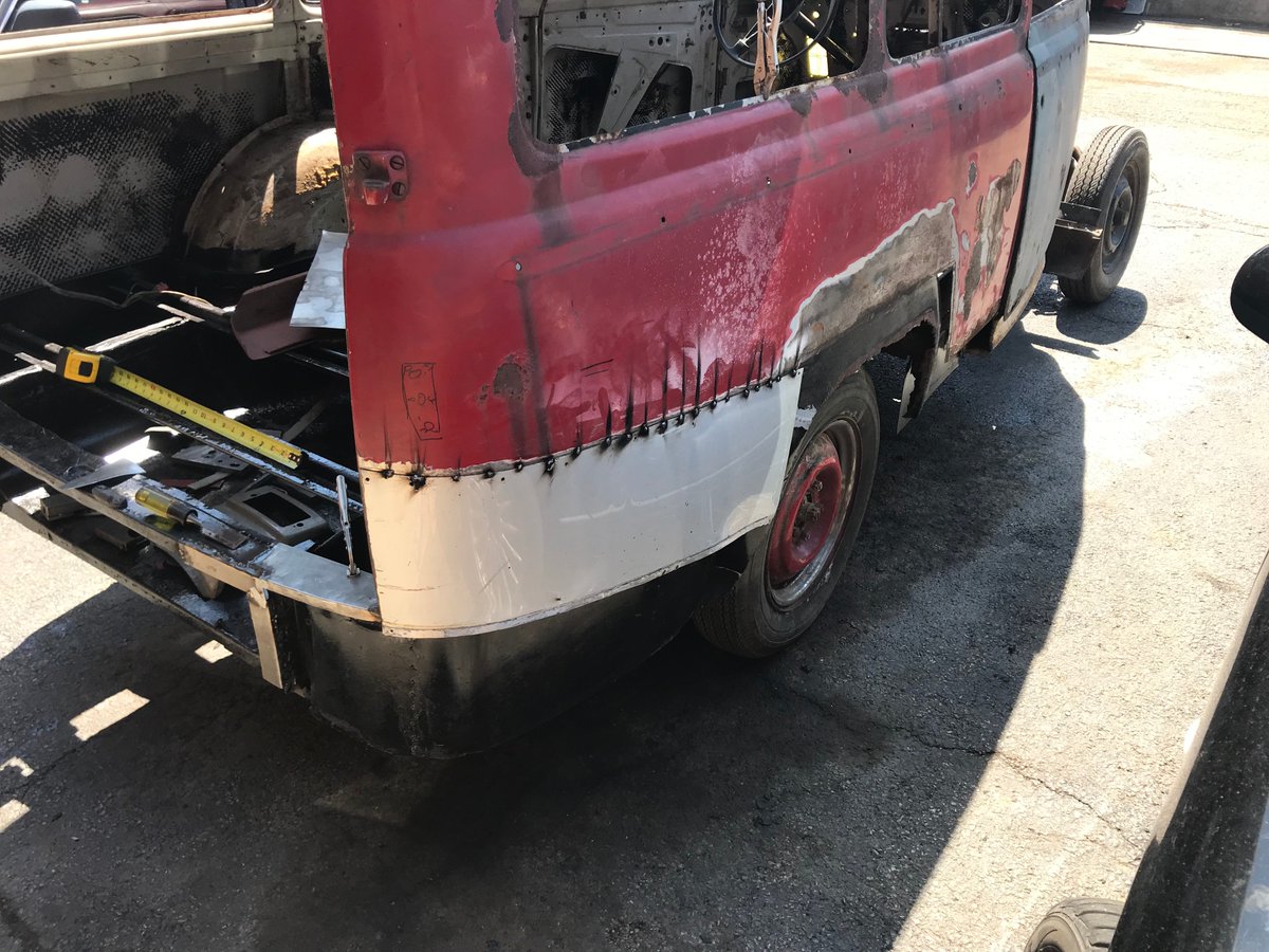 SwedishCarParts's tweet photo. Duett Update:
...And here is the progress on he passenger's side (then and now):
Shaping up!
#duettupdate #vintagevolvo #vintagevolvos https://t.co/OO9MLdBIsH