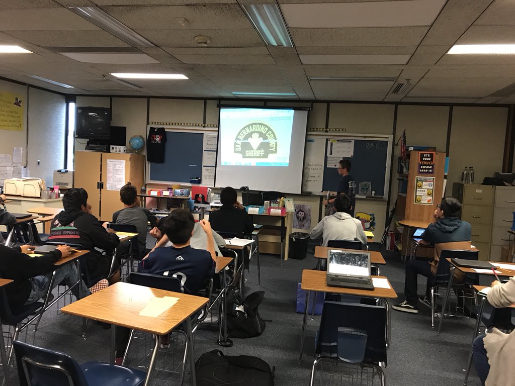 Career presentations in Mrs. Roman's class. Thank you @Filibuster3 for showing our teachers and students how to use Microsoft Sway! #futuregeneration