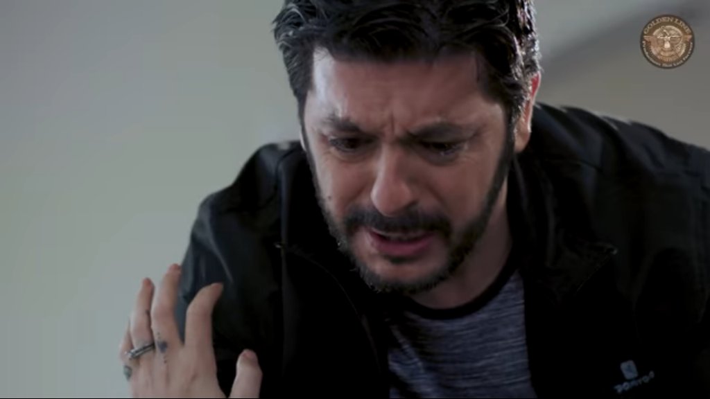 Scorpion_libraa's tweet photo. لاء يا ربي لاء 😭
هيدا المعنى الحقيقي لـ النهاية الغير متوقعة 😭
بكيتنا كلنا معك و دمرتونا إلنا بهل نهاية 💔
لك معقول معقول يلي عم شوفو ؟ عنجد #الحب_جنون
بس أبداً ما توقعنا تكون هيك النهاية و الله 😭
@TonyissaActor 
@jowy_khoury 
مبدعين .. ما خلّيتولنا وصف نقدر نكتب يلّي عم نشوفو https://t.co/o0kZQwA4pA