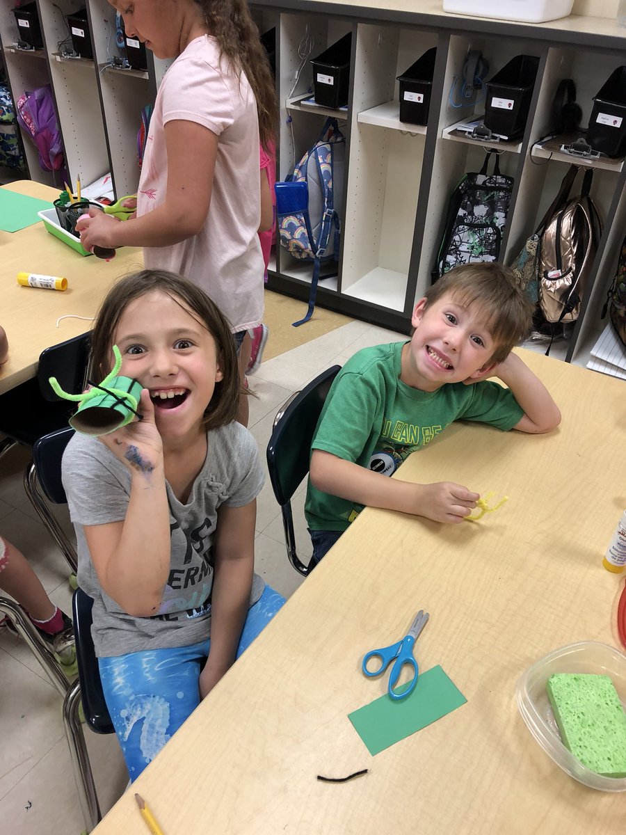 kawegley's tweet photo. New shoes for Pete the Cat!! @mrsgompfkinders https://t.co/vOPXnzH6o1