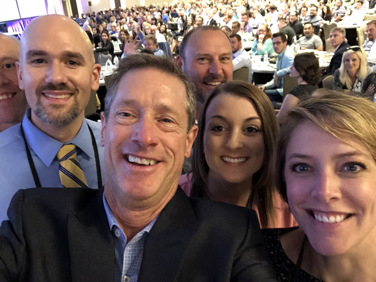 Great to be with my friends at #ScaleUp18 talking about Mastering New Marketing! Go <a href="/Hagerty/">Hagerty</a> table!