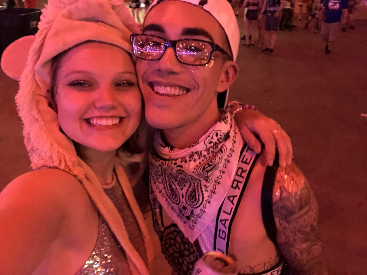 itsjustmeganok's tweet photo. @EDC_LasVegas WAS LIT. Already planning next years trip! Thank you so much to all the amazing people who made my first edc trip so memorable! #EDCLV #firstedc #EDC2018 https://t.co/Lf9n2wN4Yq