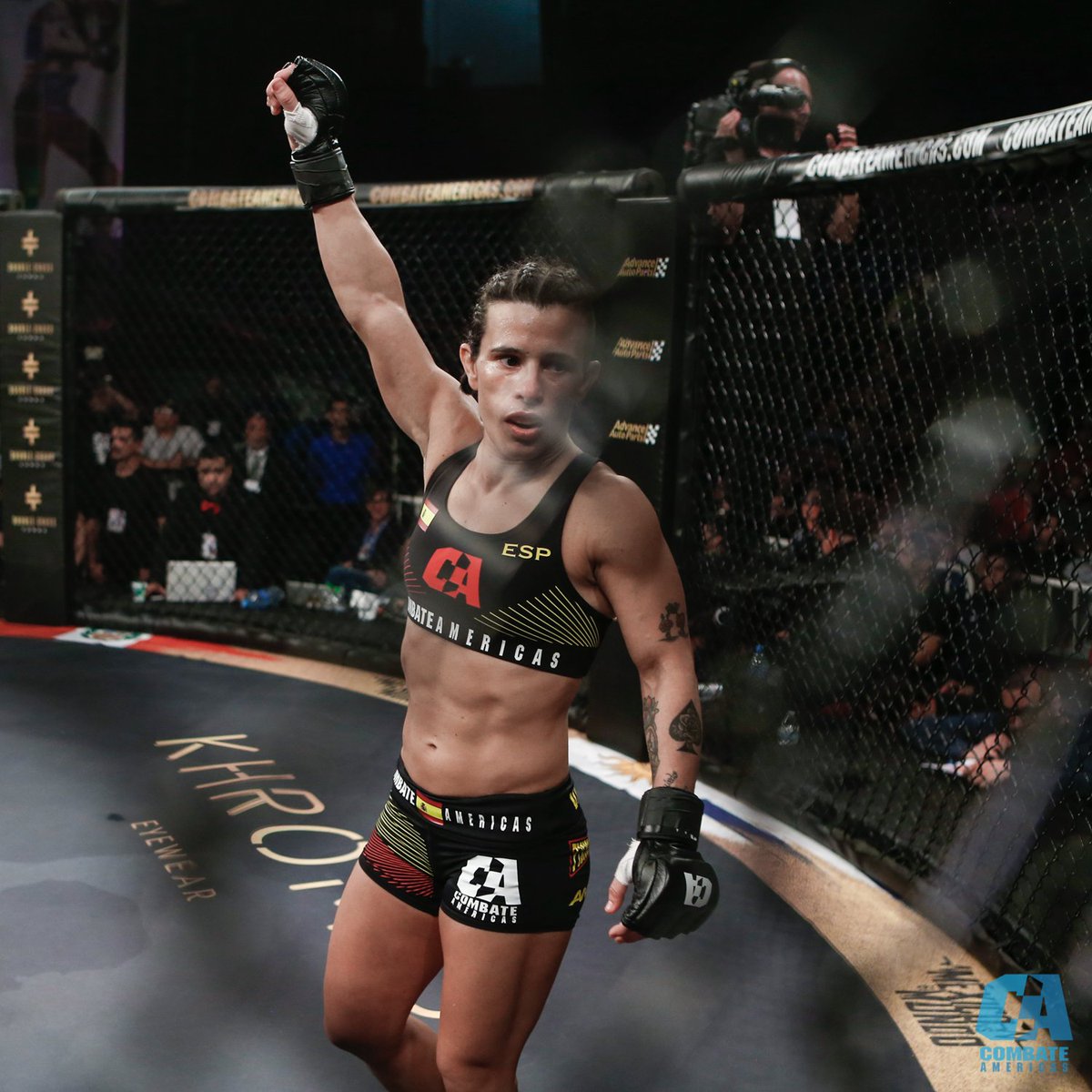 combateglobal's tweet photo. ¡España! 🇪🇸 ¡No te pierdas #CombateMEXvsElMundo en @Gol!
A las 00:30h podrás disfrutar de las respectivas peleas de @BarraMarcial y Mireia García. #CombateAméricasEnGol https://t.co/57s8a7Bv3E