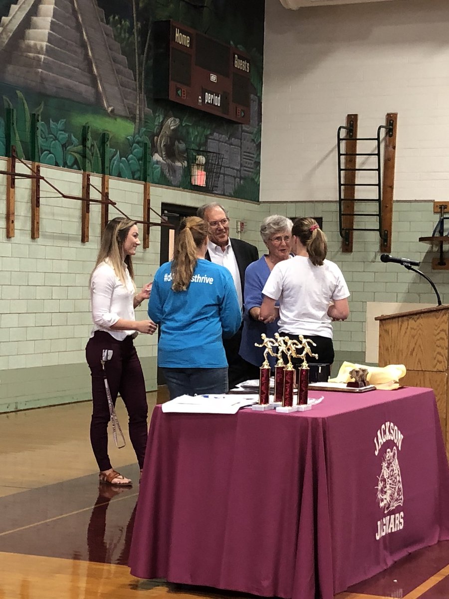 D45Jackson's tweet photo. 8th grade awards assembly! #alwaysajaguar #d45Learn4life https://t.co/dPlz0Cnh7c