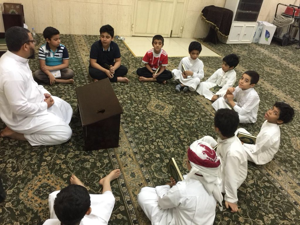 qer_org's tweet photo. #الدورات_الصيفية_المكثفة بشهر رمضان المبارك جامع الهجرتين بحي بدر 
بها ٦ حلق وقد التحق بها أكثر من ٤٣ طالباً. 

#تحفيظ_الشرقية 
حملة #علمني_القرآن https://t.co/zfqpfVgPER