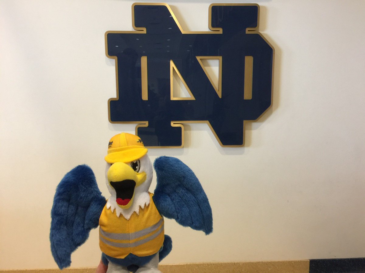 Probst_Inc's tweet image. More of our adventurous @ProbstHandling &quot;Addie; site-seeing at @NotreDame! #inspiration #HARDSCAPE