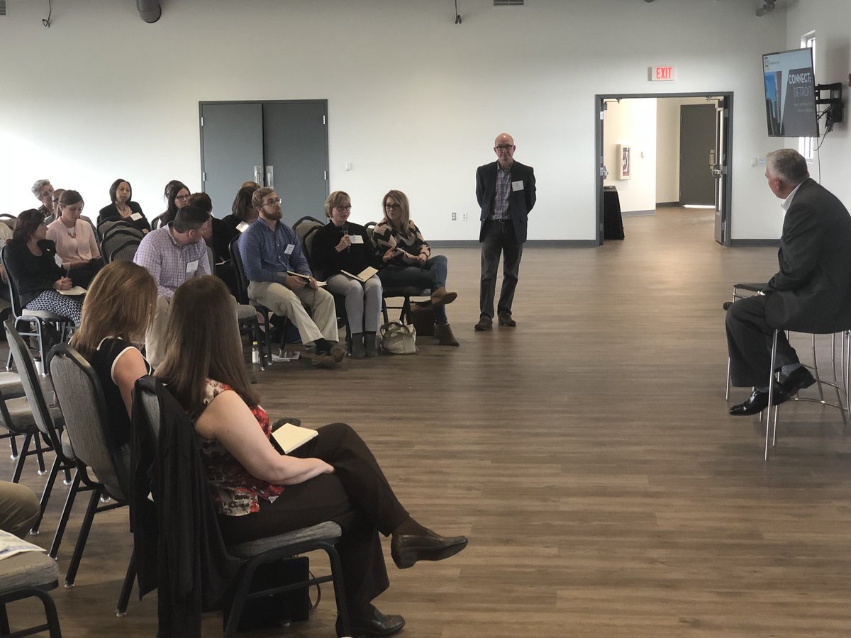 PureReinvention's tweet photo. Dr. Phil Knight @FoodBankCouncil wowing the audience with his talk on creating unconventional connections. https://t.co/kcTQYWpMuW