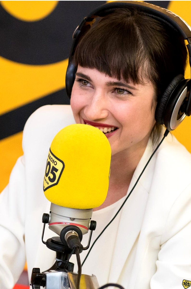 sorrisolodo's tweet photo. Lodovica Comello presenta "Run", il singolo nato durante Una Canzone Per Me: "È stata una bella avventura" #ucpm21maggio #RUN #RUNIsOutNow
https://t.co/BfecobPiw3
@lodocomello ❤️🇮🇹📌📌 https://t.co/EWuTXVmTfz