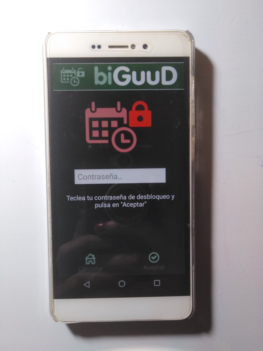 comentingpeople's tweet photo. He buscado y lo que hace que el teléfono se bloquee algunas horas es la app Biguud. Sirve para que los padres bloqueen el móvil a sus hijos para que estudien a esas horas y eso. Alguien conoce a alguien que lo tenga?

*Móvil perdido, busco dueño.

#TierraDeNadie10 #FirstDates646 https://t.co/nuWOQe7N2s