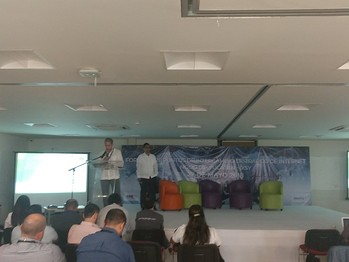 blackserr's tweet image. Ahora en el #ForoIXP #IXSY la @IFT_MX  presente "Lineamientos del IFT para los nodos IXP en México presentada por José Crispin Borbolla y Víctor Manuel Rodríguez Hilario