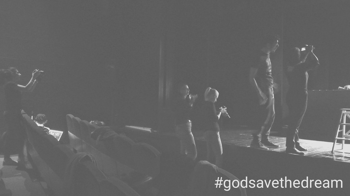 Oggi abbiamo 6 fotografi di scena...!(?) #superbackstage #godsavethedream