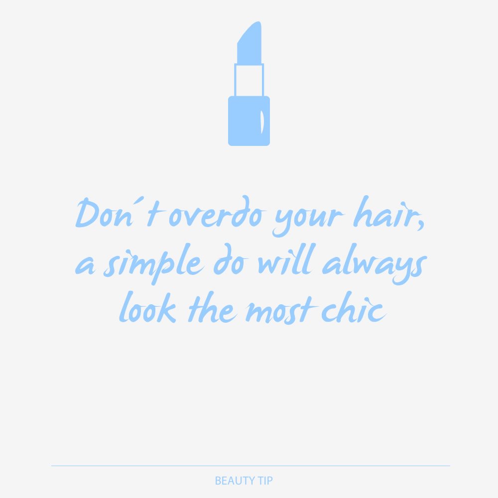 SophieStyleBot's tweet photo. My tip to only wash your hair two or three times a week 💁 Try to avoid heavy styling products to prevent a greasy mess. Plus take your time to comb your hair to thoroughly distribute its natural oils from the roots to the end #trustmeiamfrench 
xx, Sophie https://t.co/yGUYMXMYLv