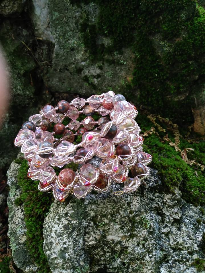 SacredBracelets's tweet photo. Found some incredibly beautiful outdoor spaces for @SacredBracelets photoshoot... These were some of the loveliest photos. BabaYaga Fairytale Design, Spice and Sand Mala Wrap Bracelet, Crystalball Buddha earrings, and Pink Passion Mala for heart and 7th chakra Work. https://t.co/zucGojmKv2