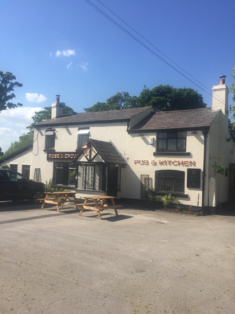 BeechcroftBMS's tweet photo. Rose and Crown, Ulnes Walton successfully handed over for @MarstonsPLC fantastic transformation Good luck to Tom &amp; Craig https://t.co/qc9ANJdSzL