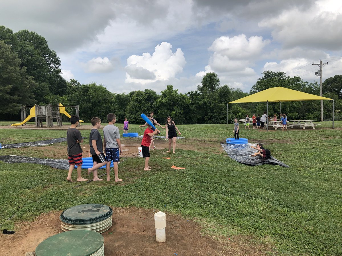 mssigmansclass's tweet photo. Slip n Slide baseball! #behavioraward #ccsdtn #pvessuccess https://t.co/ndLNKw6WmI