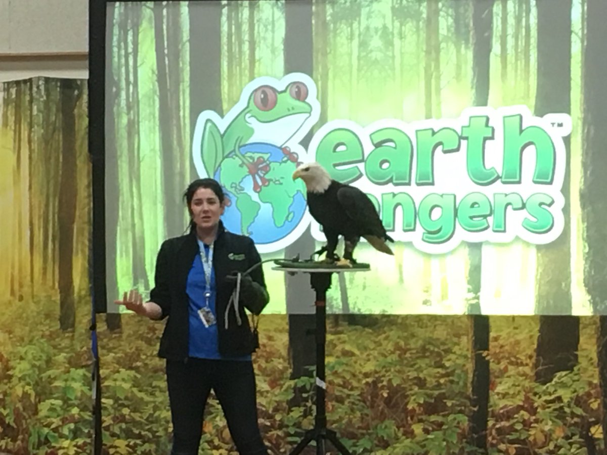 pennirosen's tweet image. @EarthRangers thank you for visiting us @EmmaKingES today and sharing #bigsolutions to help save our Canadian wildlife. Thanks to the animal visitors too. @MarkmanMarvels @MrsColvinsClass @wigginsworldemk